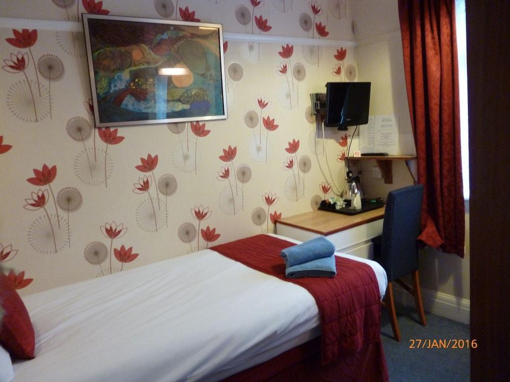 Grange Lodge Hotel - B&B Лондон Экстерьер фото