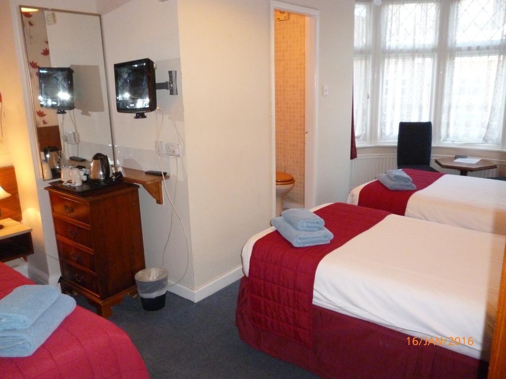 Grange Lodge Hotel - B&B Лондон Номер фото
