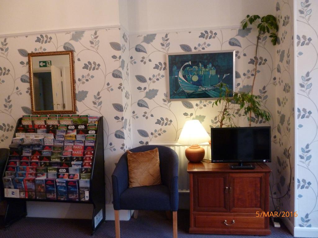 Grange Lodge Hotel - B&B Лондон Экстерьер фото